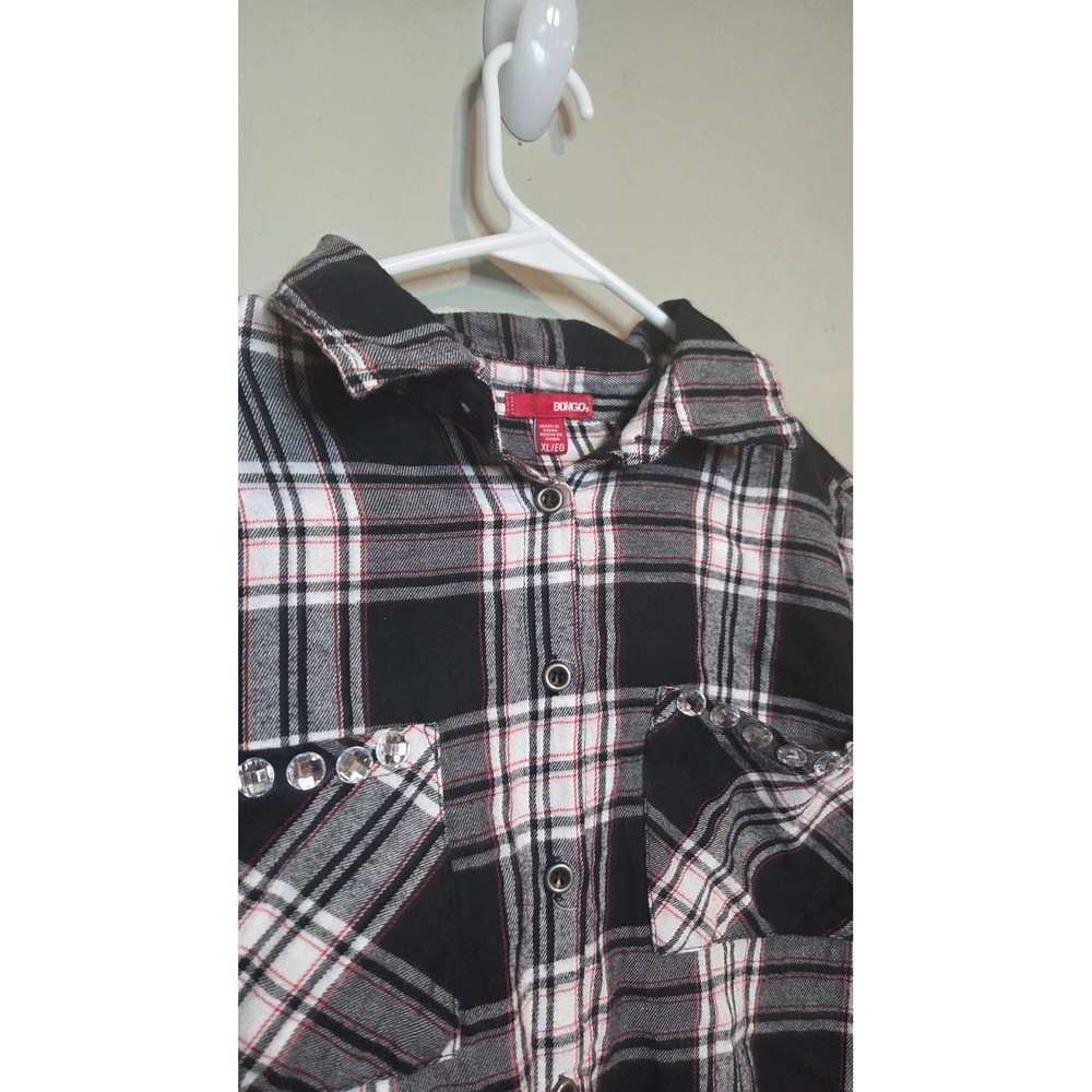 Bongo Plaid Flannel Shirt Womens XL Black White Red Rhinestone Tie Front Blouse
